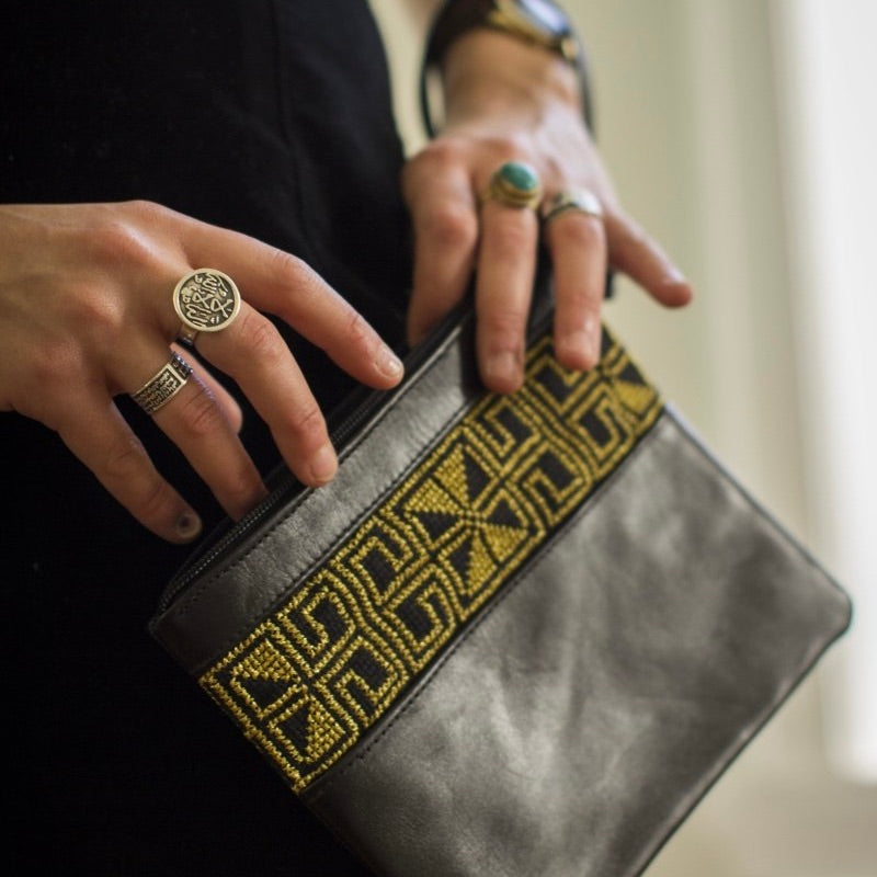 Hiba Clutch