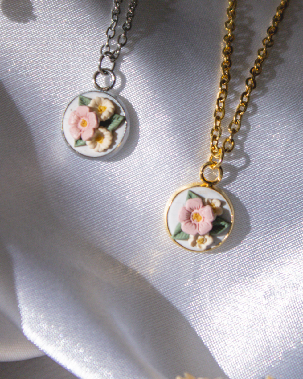 Blush & Ivory Bouquet Necklace